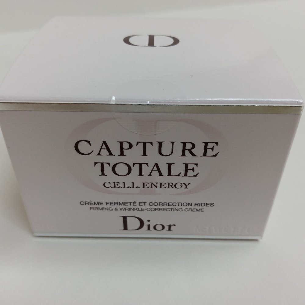 Christian Dior. Capture Totale. Firming and Wrinkle Correcting Cream - 50 ml.